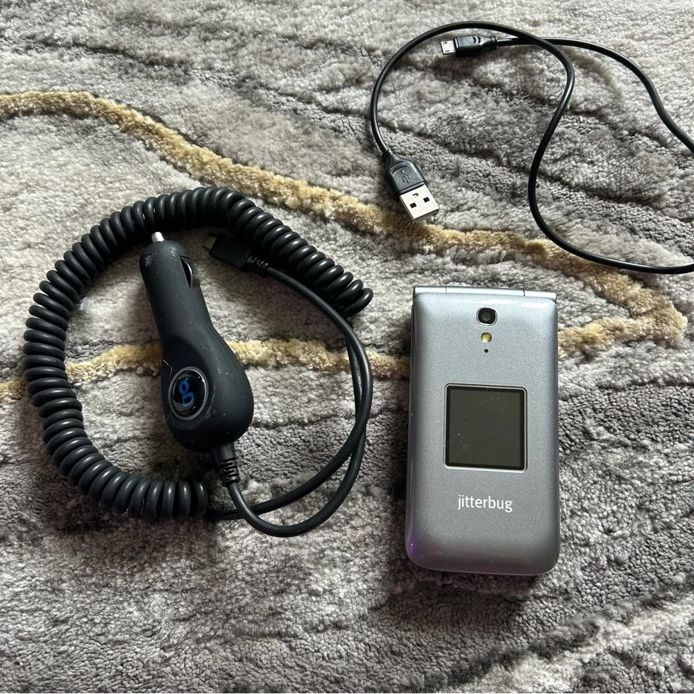 Jitterbug Phone Bundle | Alcatel One Touch Great Call Cell / Flip Phone
